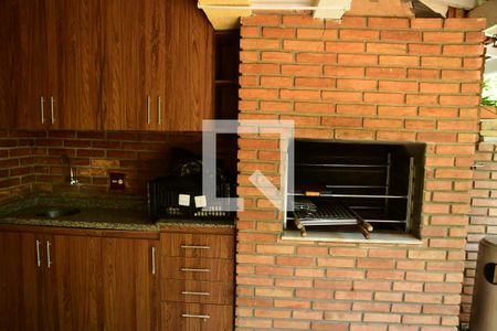 Casa de condomínio para alugar com 200m², 3 quartos e 3 vagasQuintal