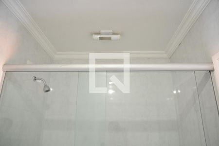 Casa de condomínio para alugar com 200m², 3 quartos e 3 vagasBanheiro da Suíte