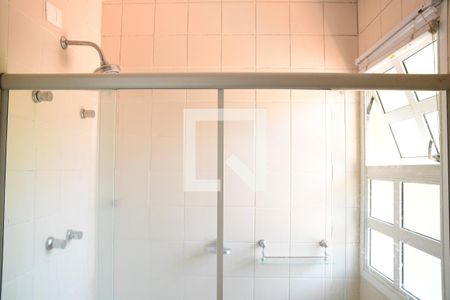 Casa de condomínio para alugar com 200m², 3 quartos e 3 vagasBanheiro Social