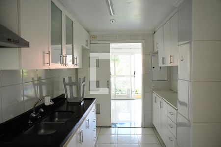 Casa de condomínio para alugar com 200m², 3 quartos e 3 vagasCozinha