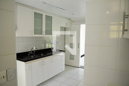 Casa de condomínio para alugar com 200m², 3 quartos e 3 vagasCozinha