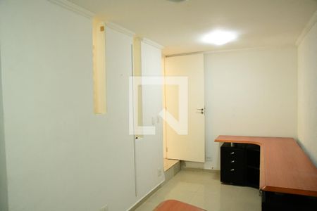 Casa de condomínio para alugar com 200m², 3 quartos e 3 vagasEscritório