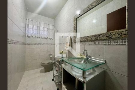 Casa para alugar com 486m², 5 quartos e 5 vagasLavabo