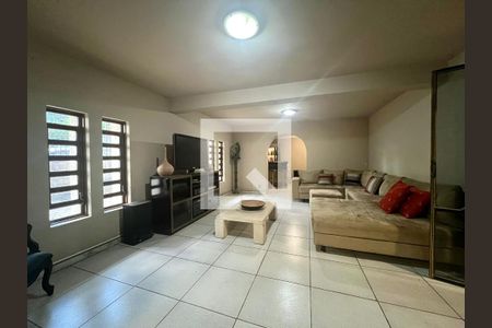 Sala 2 de casa para alugar com 3 quartos, 486m² em Santa Lúcia, Belo Horizonte