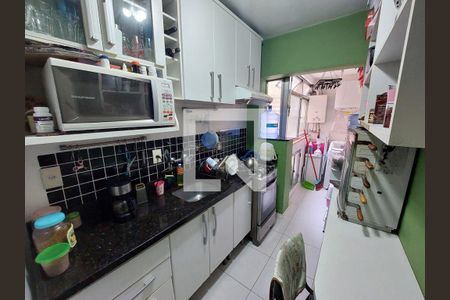 Apartamento à venda com 54m², 2 quartos e 1 vagaCozinha