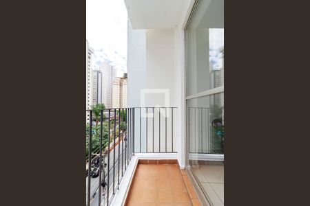 Apartamento à venda com 70m², 2 quartos e 1 vagaSala - Varanda