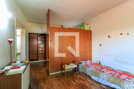 Casa à venda com 310m², 3 quartos e 4 vagasSuíte