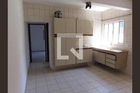 Cozinha de casa para alugar com 2 quartos, 100m² em Jardim Catanduva, São Paulo