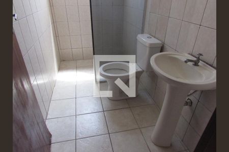 Banheiro de casa para alugar com 2 quartos, 100m² em Jardim Catanduva, São Paulo