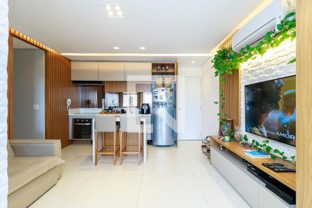 Sala de apartamento à venda com 2 quartos, 71m² em Santo Amaro, São Paulo