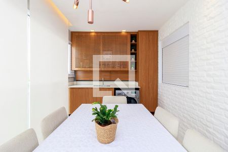 Apartamento à venda com 71m², 2 quartos e 2 vagasSala - Varanda