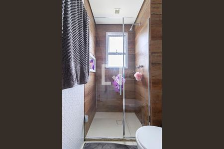 Apartamento à venda com 71m², 2 quartos e 2 vagasSuíte - Banheiro