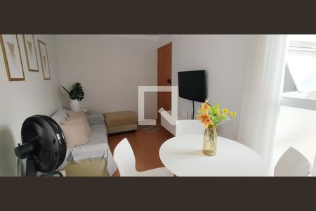 Sala de apartamento para alugar com 2 quartos, 44m² em Jardim das Margaridas, Salvador