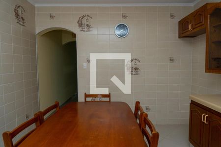 Casa para alugar com 138m², 2 quartos e 2 vagasCozinha