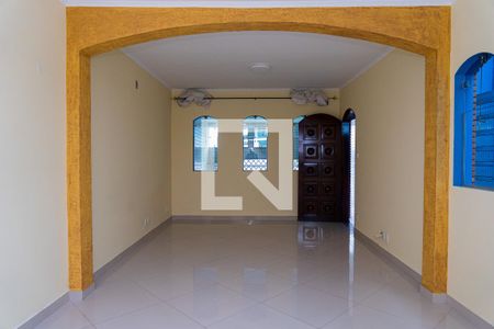 Sala de casa para alugar com 2 quartos, 138m² em Jardim Las Vegas, Santo André