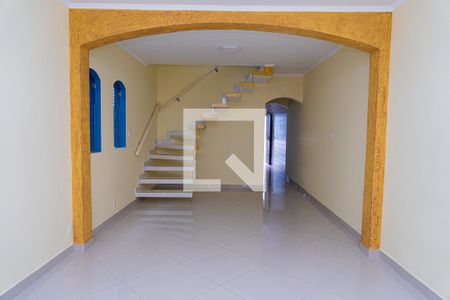 Sala de casa para alugar com 2 quartos, 138m² em Jardim Las Vegas, Santo André