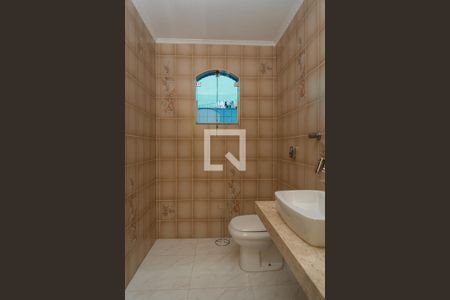 Casa para alugar com 138m², 2 quartos e 2 vagasBanheiro 2