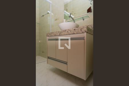 Casa para alugar com 138m², 2 quartos e 2 vagasBanheiro 1