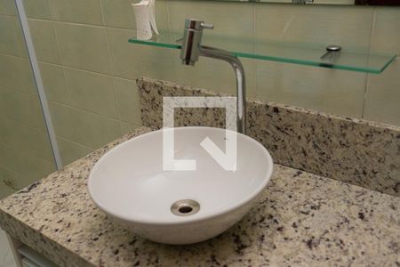Casa para alugar com 138m², 2 quartos e 2 vagasBanheiro 1