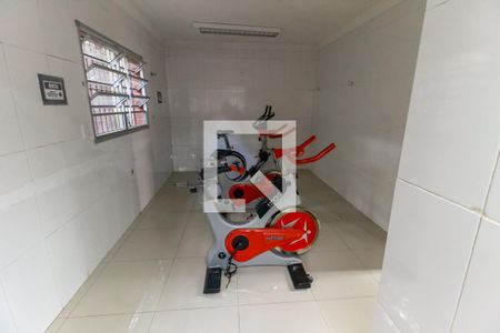 Apartamento para alugar com 45m², 2 quartos e 1 vaga Apartamento para alugar com 45m², 2 quartos e 1 vagaÁrea comum - Academia