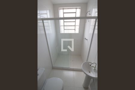 Banheiro de apartamento para alugar com 2 quartos, 97m² em São João, Porto Alegre