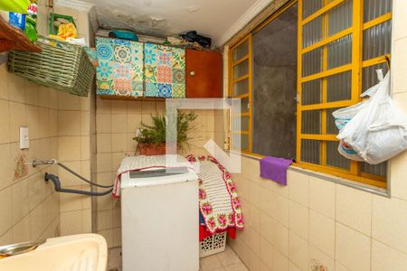 Casa à venda com 350m², 4 quartos e 2 vagas Casa à venda com 350m², 4 quartos e 2 vagasÁrea de serviço