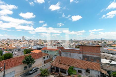 Vista de apartamento à venda com 2 quartos, 65m² em Santa Tereza, Belo Horizonte