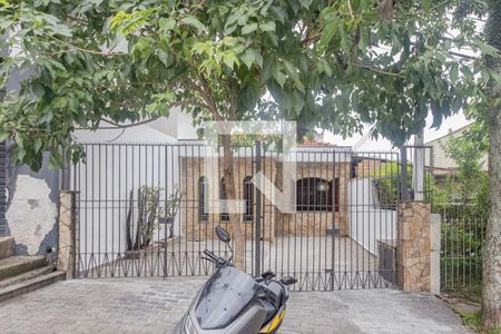 Casa para alugar com 160m², 3 quartos e 2 vagasFachada