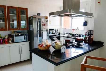 Apartamento para alugar com 181m², 3 quartos e 3 vagasCozinha