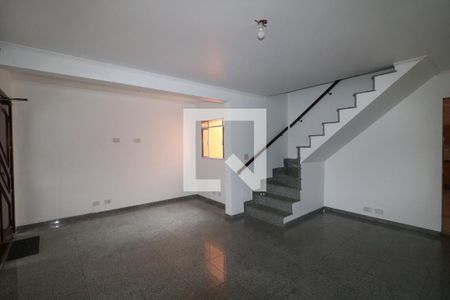 Sala de casa para alugar com 4 quartos, 140m² em Parque Vitoria, São Paulo