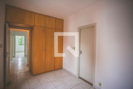 Casa à venda com 118m², 4 quartos e 2 vagasSuíte