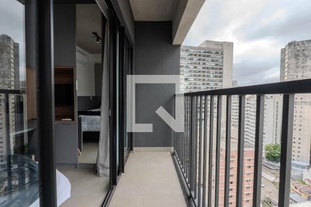 Studio para alugar com 20m², 1 quarto e sem vaga Studio para alugar com 20m², 1 quarto e sem vagaSacada