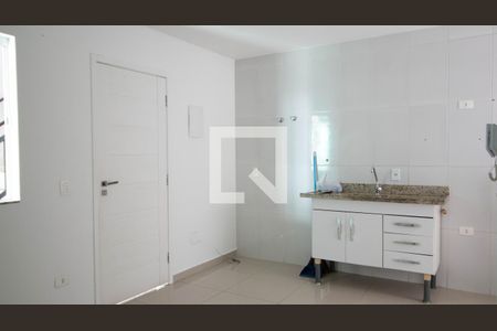 Cozinha  de kitnet/studio à venda com 1 quarto, 33m² em Vila Nivi, São Paulo