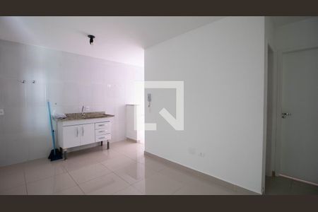 Cozinha de kitnet/studio à venda com 1 quarto, 33m² em Vila Nivi, São Paulo