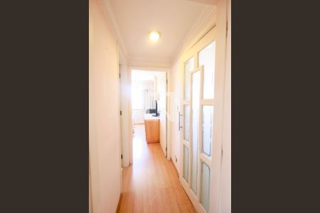 Apartamento à venda com 101m², 2 quartos e 1 vaga Apartamento à venda com 101m², 2 quartos e 1 vagaCorredor Quartos