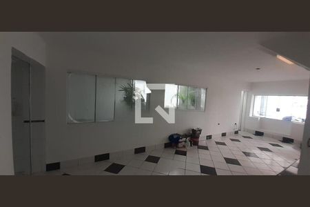 Casa à venda com 4 quartos, 255m² em Aclimação, São Paulo