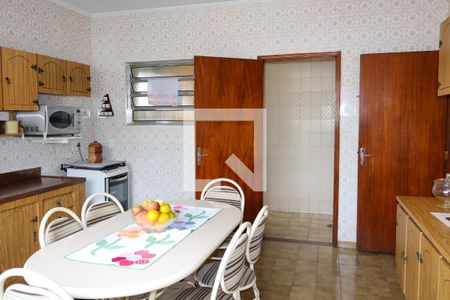 Casa à venda com 194m², 3 quartos e 1 vaga Casa à venda com 194m², 3 quartos e 1 vagaCozinha