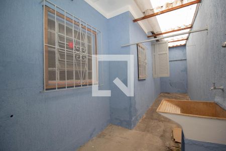 Casa à venda com 66m², 2 quartos e 1 vagaÁrea de Serviço