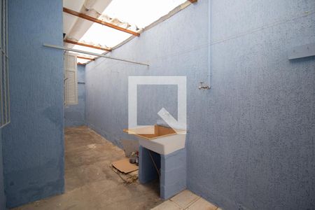 Casa à venda com 66m², 2 quartos e 1 vagaÁrea de Serviço