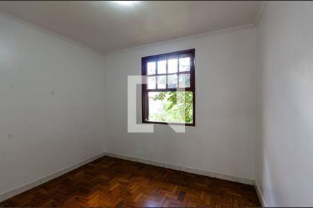 Casa à venda com 300m², 3 quartos e 2 vagas Casa à venda com 300m², 3 quartos e 2 vagasQuarto 3
