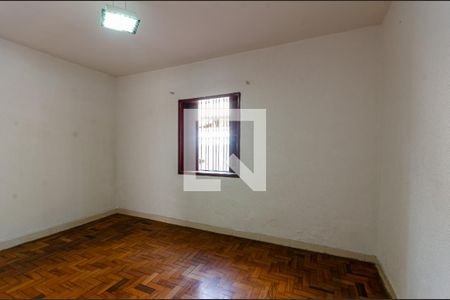Casa à venda com 300m², 3 quartos e 2 vagas Casa à venda com 300m², 3 quartos e 2 vagasQuarto 2