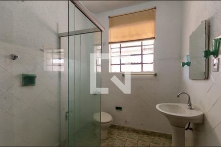 Casa à venda com 300m², 3 quartos e 2 vagas Casa à venda com 300m², 3 quartos e 2 vagasBanheiro