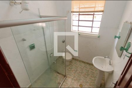 Casa à venda com 300m², 3 quartos e 2 vagas Casa à venda com 300m², 3 quartos e 2 vagasBanheiro
