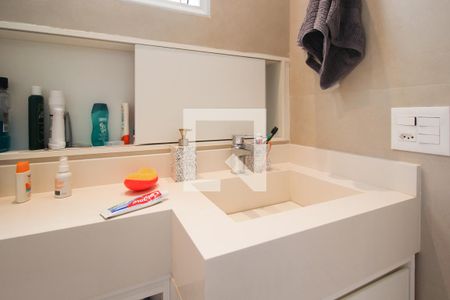 Apartamento à venda com 80m², 2 quartos e 1 vaga Apartamento à venda com 80m², 2 quartos e 1 vagaBanheiro