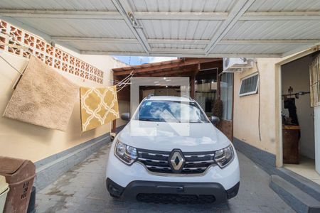 Casa à venda com 130m², 3 quartos e 2 vagasGaragem