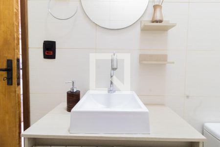 Casa à venda com 130m², 3 quartos e 2 vagasEspaço Gourmet-Banheiro