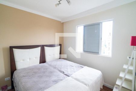 Quarto 1 de apartamento para alugar com 2 quartos, 54m² em Chácara Inglesa, São Paulo