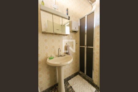 Casa à venda com 160m², 4 quartos e 1 vagaBanheiro 2