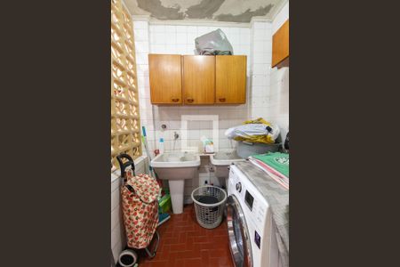 Casa à venda com 160m², 4 quartos e 1 vagaÁrea de Serviço