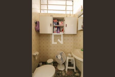 Casa à venda com 160m², 4 quartos e 1 vagaBanheiro 2